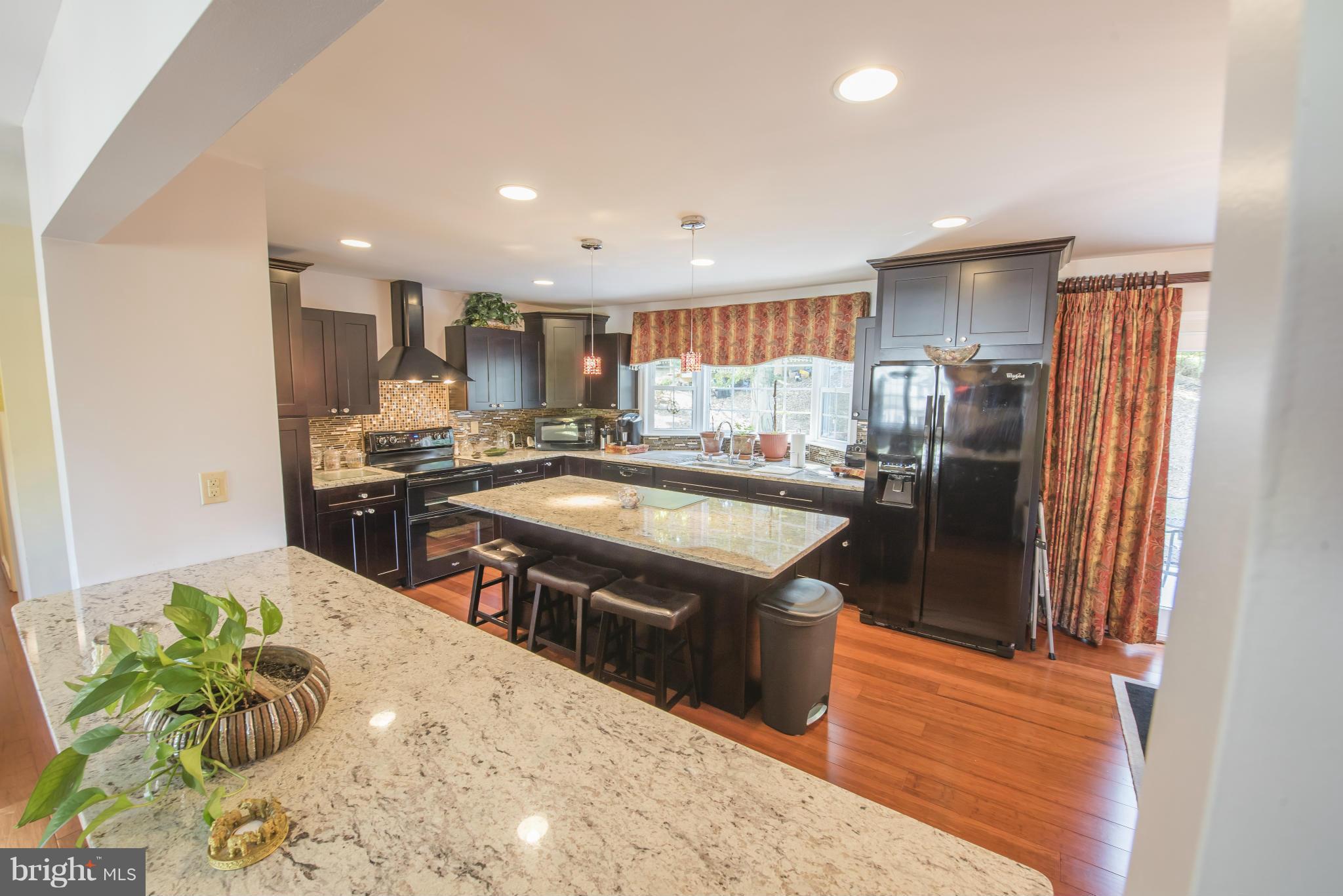 8305 Cagle Road Fort Washington, MD 20744 - Photo 11 of 30 Kitchen