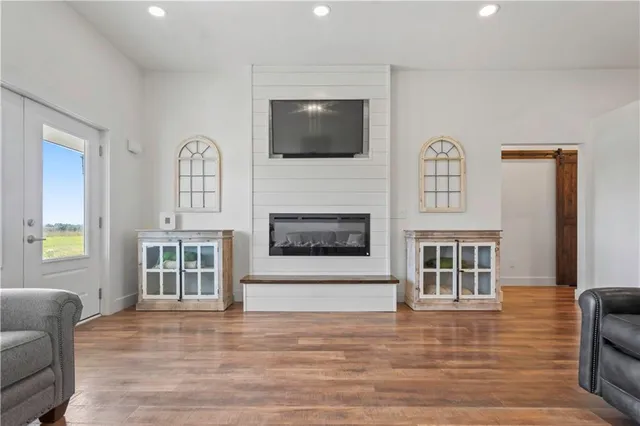 $965,000 | 2740 Florida Road, Pomona, KS 66076