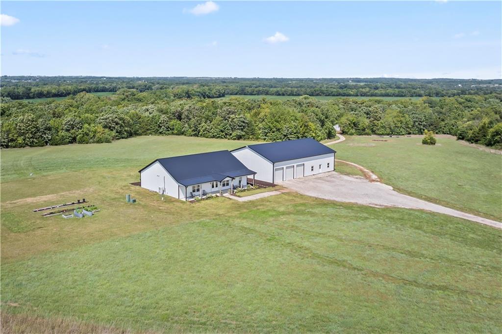 2740 Florida Road Pomona, KS 66076 - Photo 3 of 90