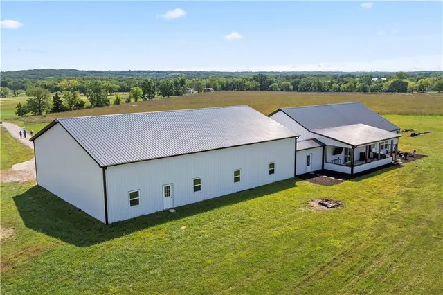 $965,000 | 2740 Florida Road, Pomona, KS 66076