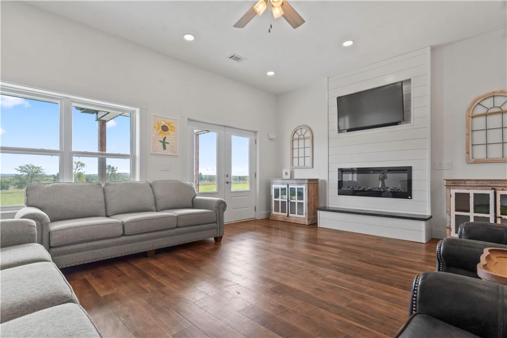 2740 Florida Road Pomona, KS 66076 - Photo 8 of 90