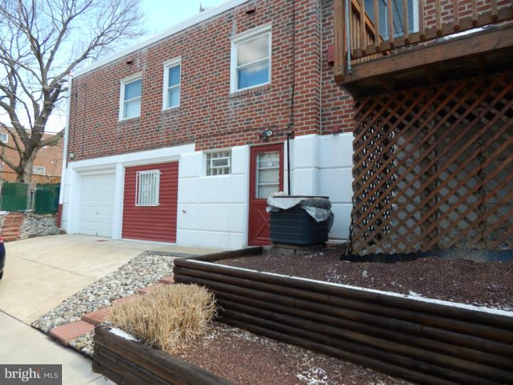 605 Colebrook Road Philadelphia, PA 19115 - Photo 3 of 21 Exterior Side