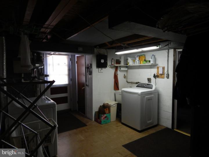 605 Colebrook Road Philadelphia, PA 19115 - Photo 21 of 21 Laundry Room