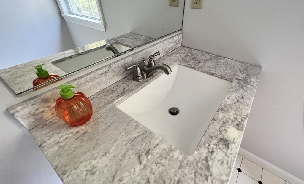 173 Keys Road Warren, MA 01585 - Photo 31 of 35