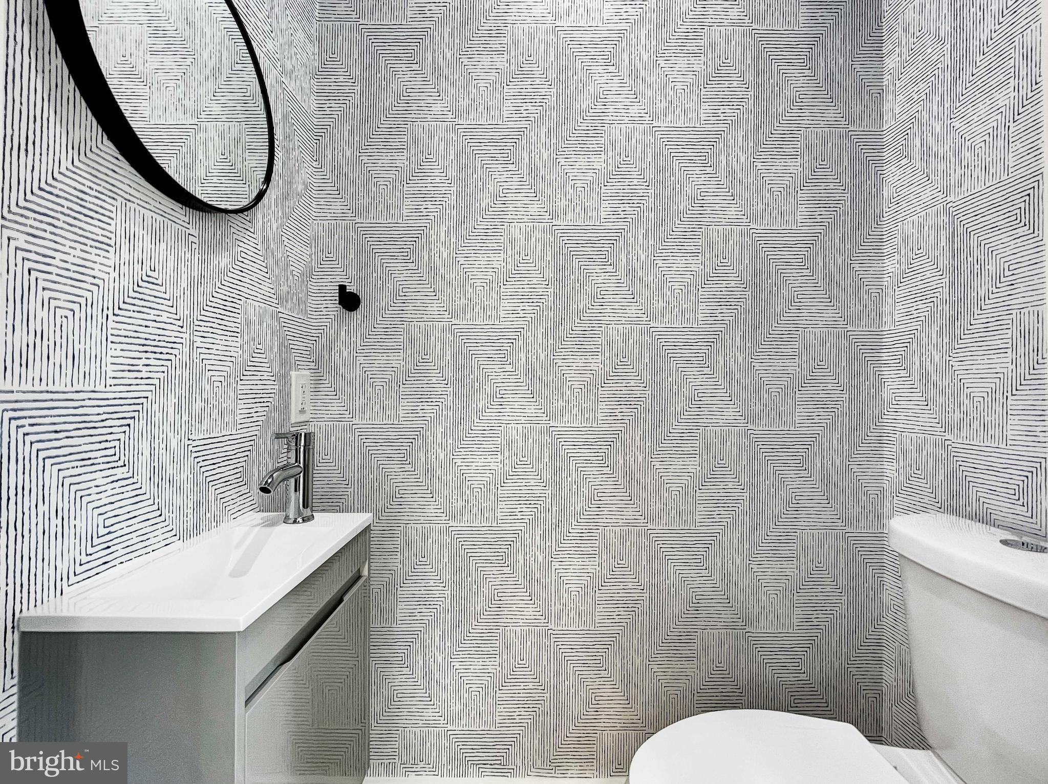 956 Shepherd Street Northwest Washington, DC 20011 - Photo 12 of 50