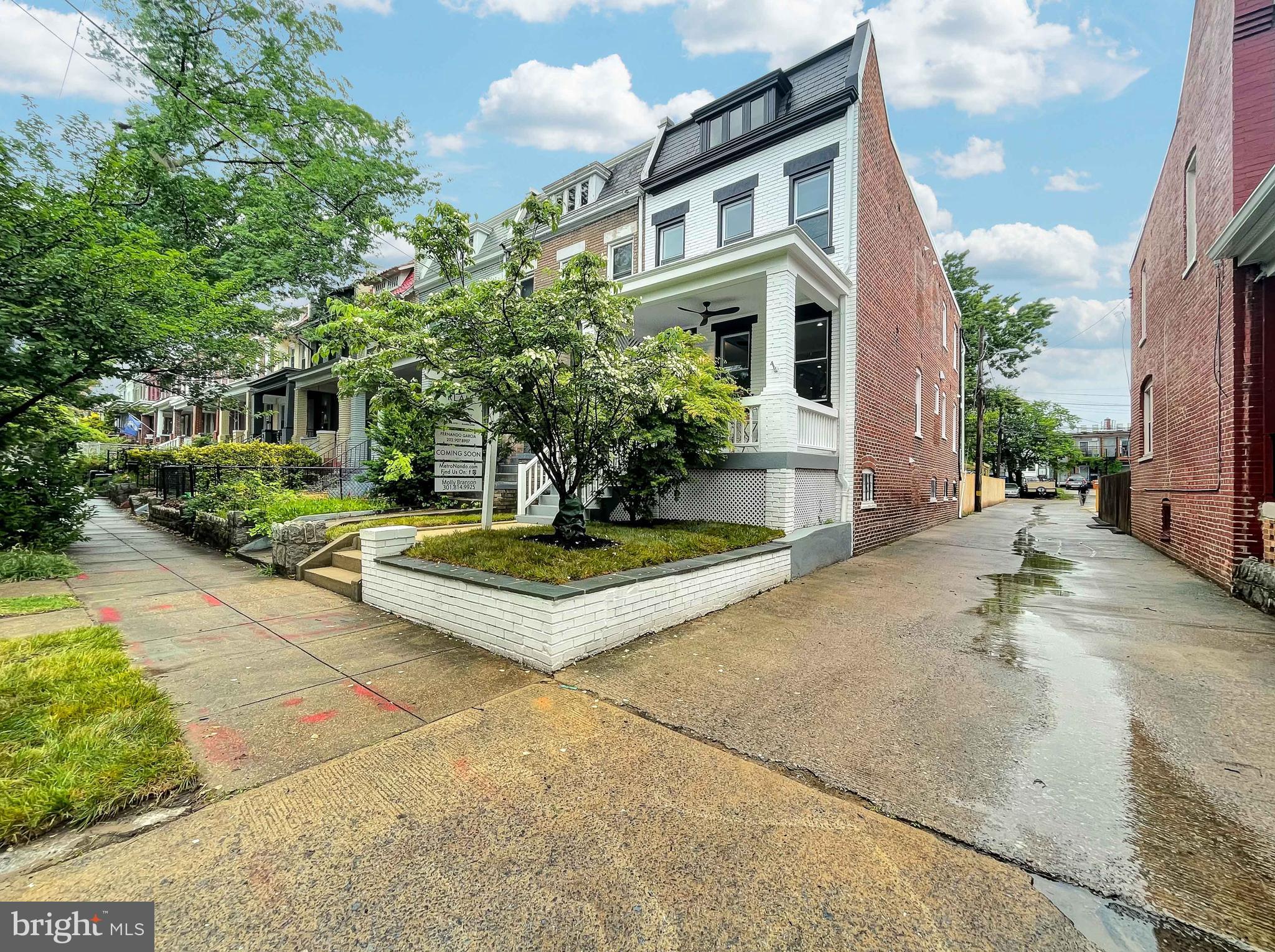 956 Shepherd Street Northwest Washington, DC 20011 - Photo 2 of 50