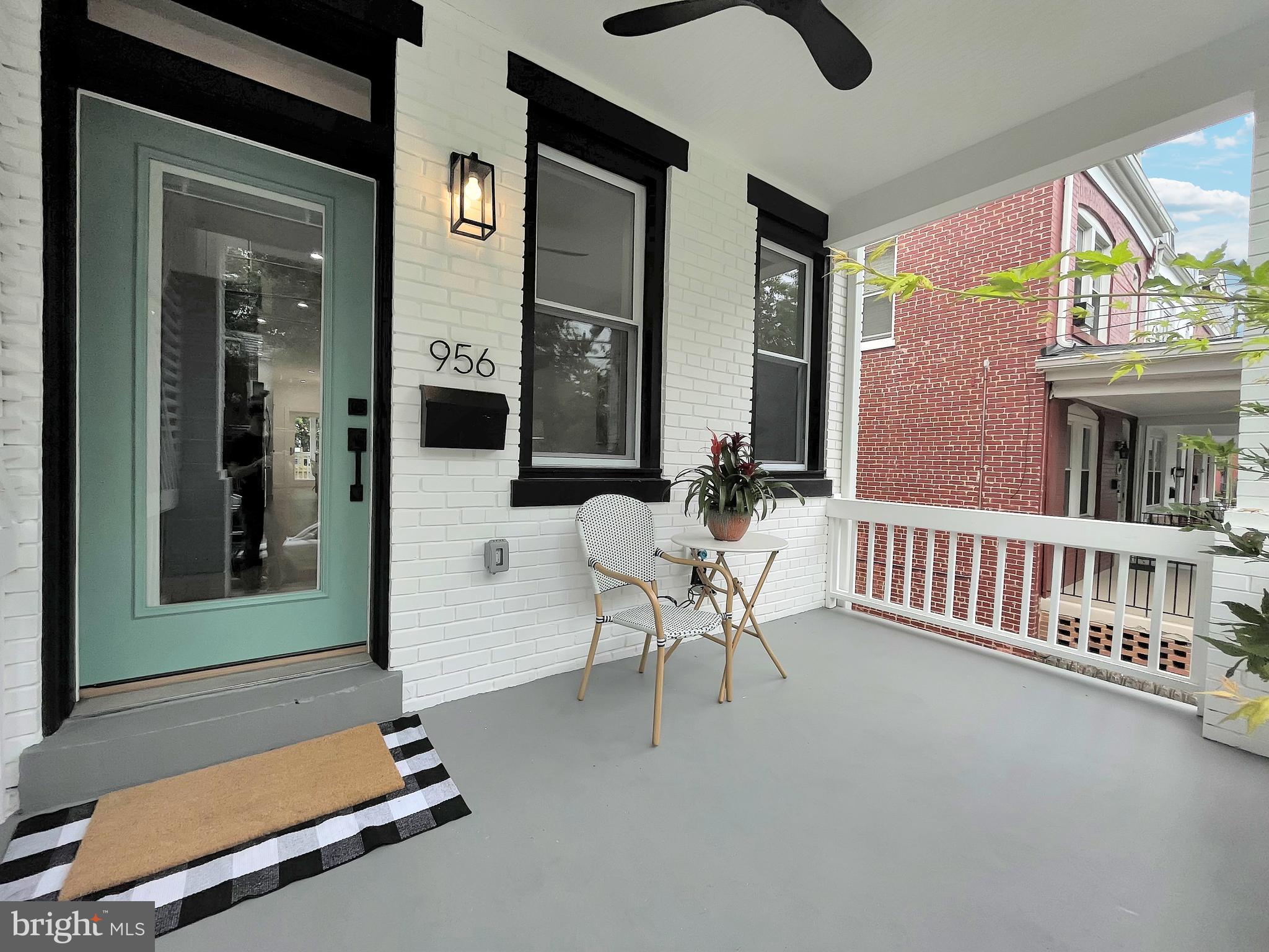 956 Shepherd Street Northwest Washington, DC 20011 - Photo 3 of 50