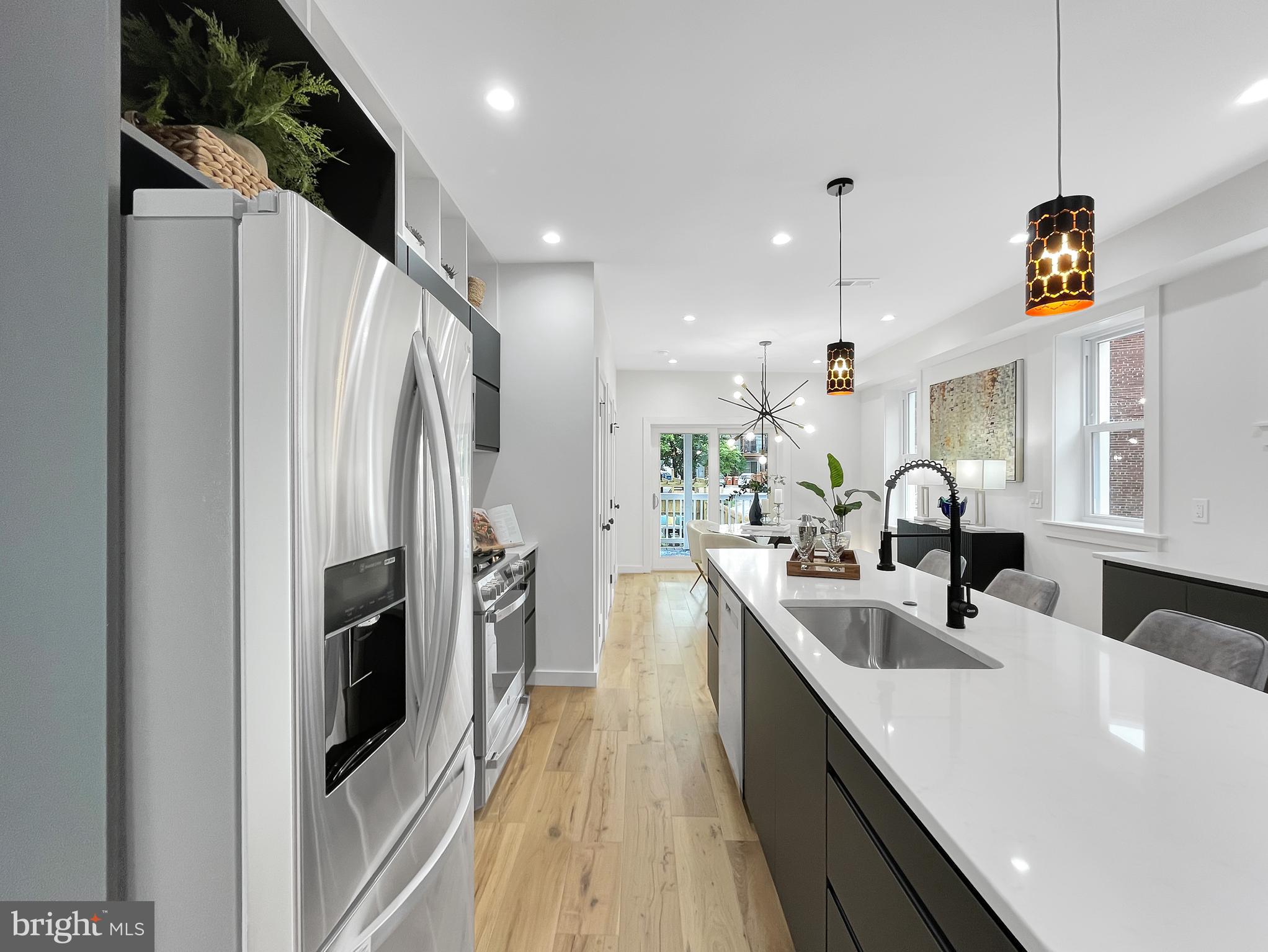 956 Shepherd Street Northwest Washington, DC 20011 - Photo 8 of 50