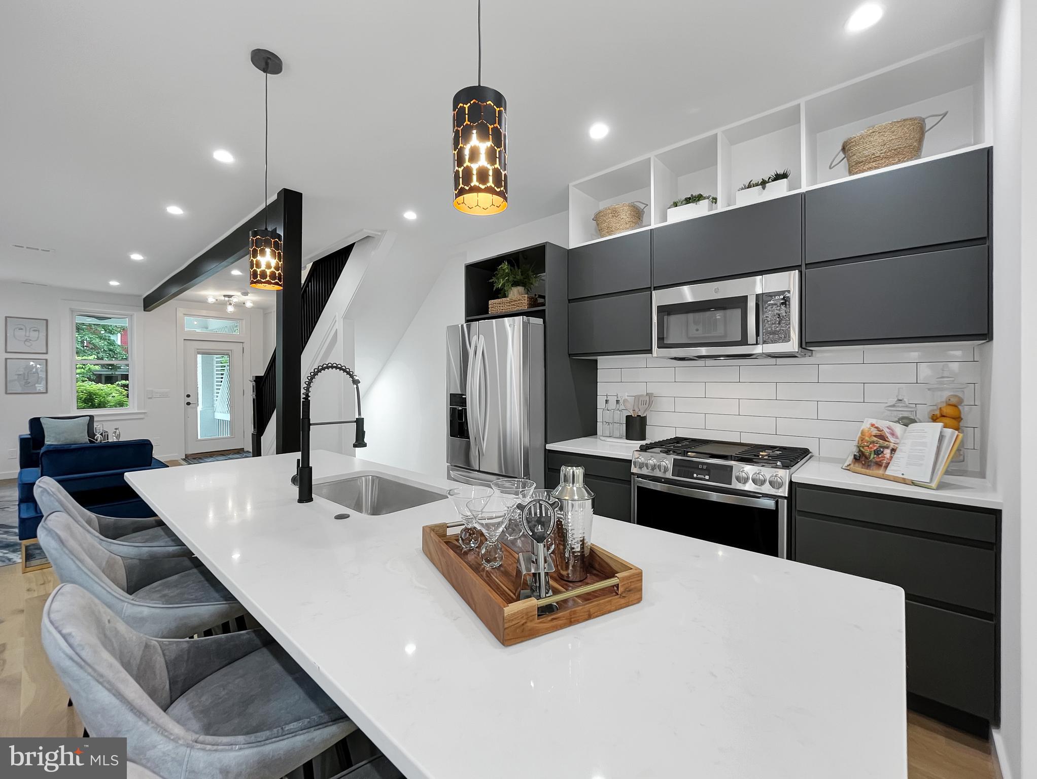 956 Shepherd Street Northwest Washington, DC 20011 - Photo 10 of 50