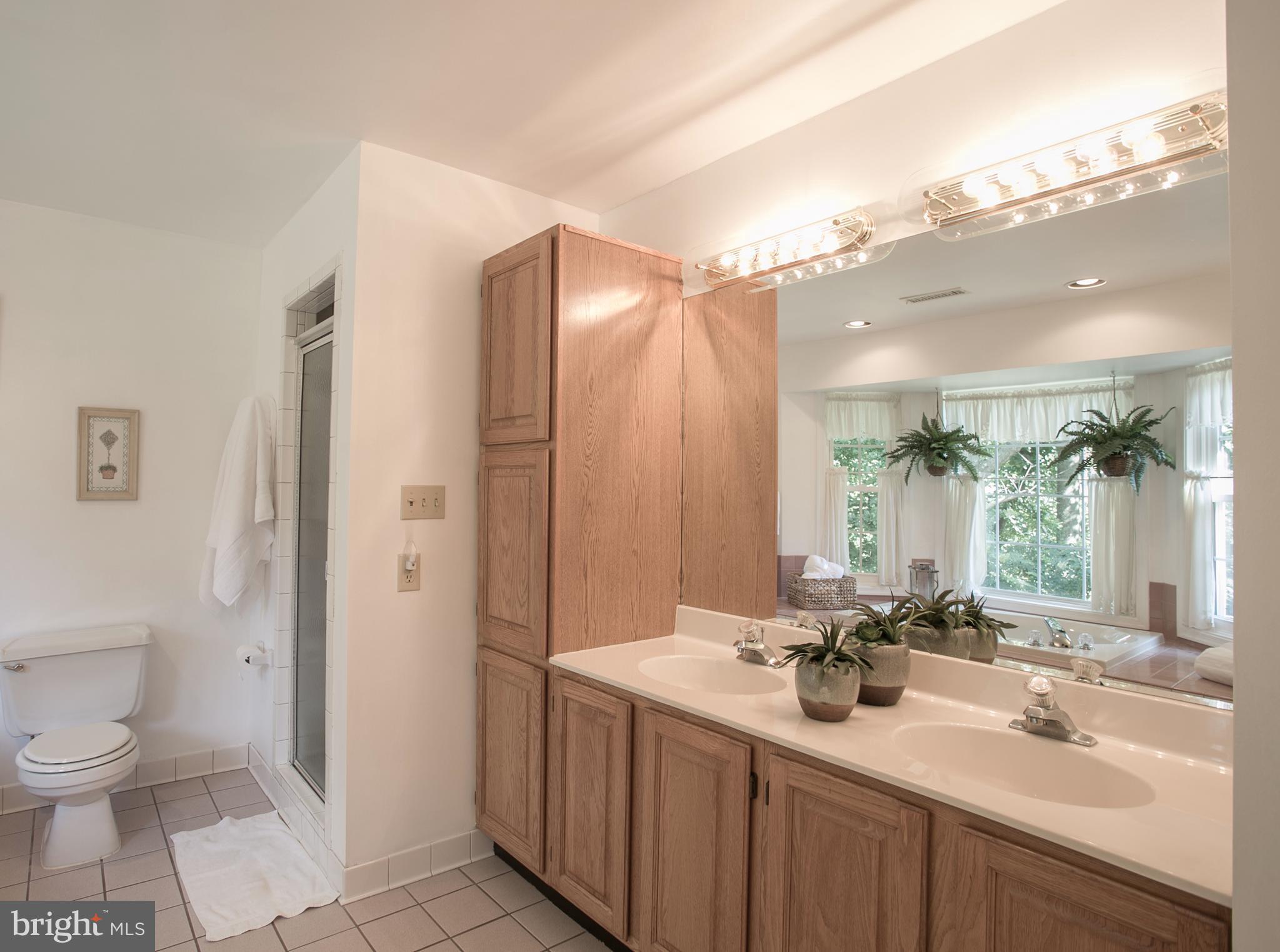 1800 Wilson Road Huntingtown, MD 20639 - Photo 14 of 25 Bath (Master)
