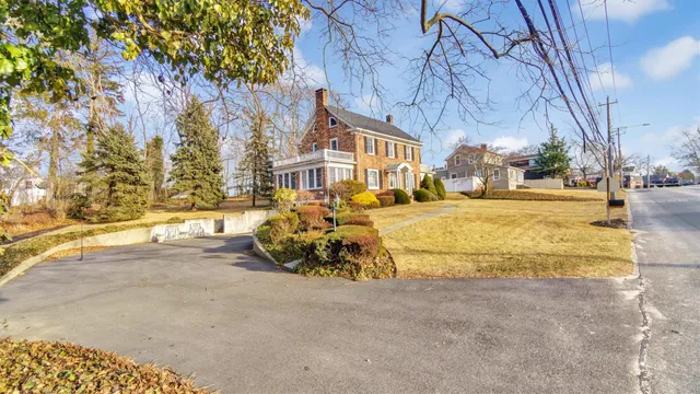 $849,000 | 280 Wickham Avenue, Mattituck, NY 11952