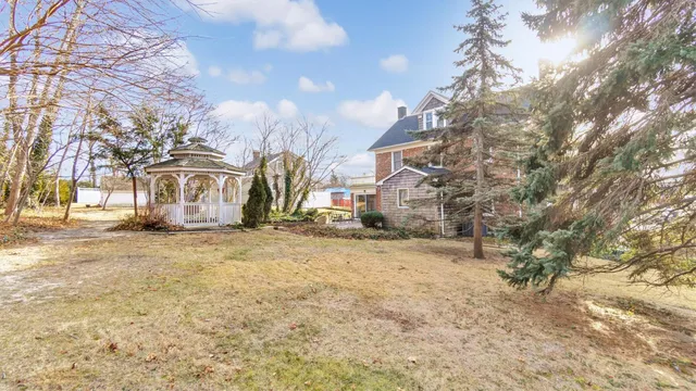 $849,000 | 280 Wickham Avenue, Mattituck, NY 11952