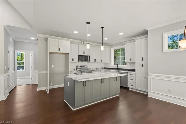 $449,900 | 2065 Pembrooke Forest Drive, Winston-Salem, NC 27106