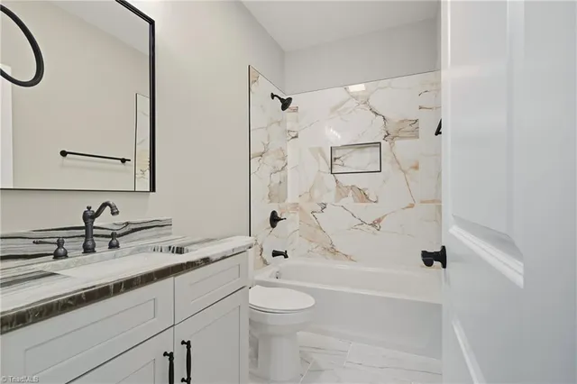 $449,900 | 2065 Pembrooke Forest Drive, Winston-Salem, NC 27106