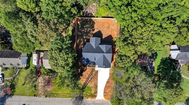 $449,900 | 2065 Pembrooke Forest Drive, Winston-Salem, NC 27106