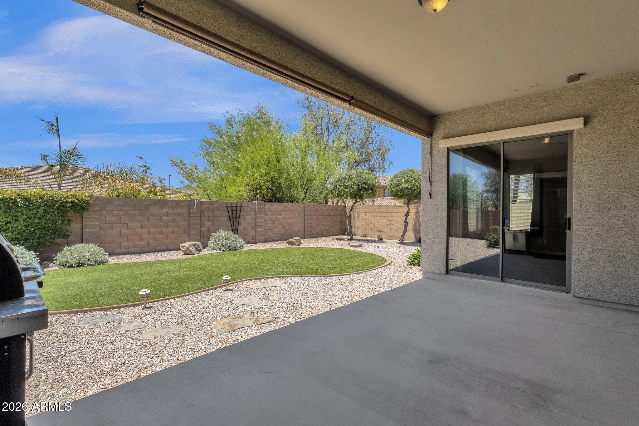 2403 East Robb Lane Phoenix, AZ 85024 - Photo 33 of 40