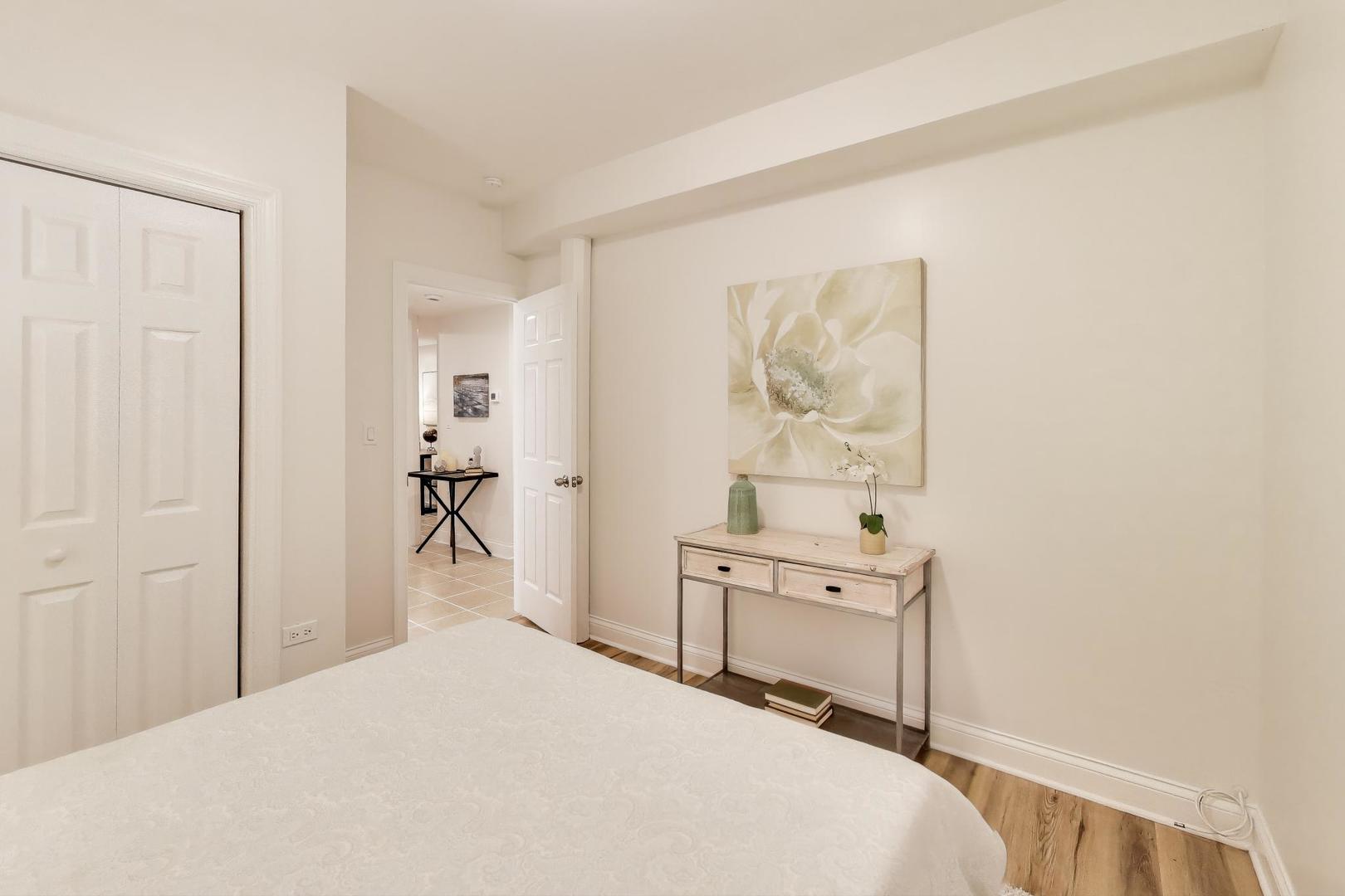 6170 North Winchester Avenue, Unit G Chicago, IL 60660 - Photo 15 of 18