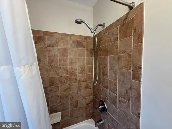$2,500 | 2208 Vermont Avenue, Landover, MD 20785