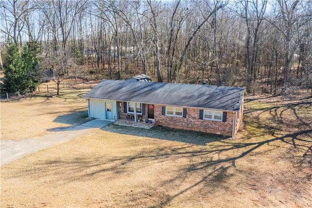 $308,000 | 1020 Eaglewood Drive, Statham, GA 30666