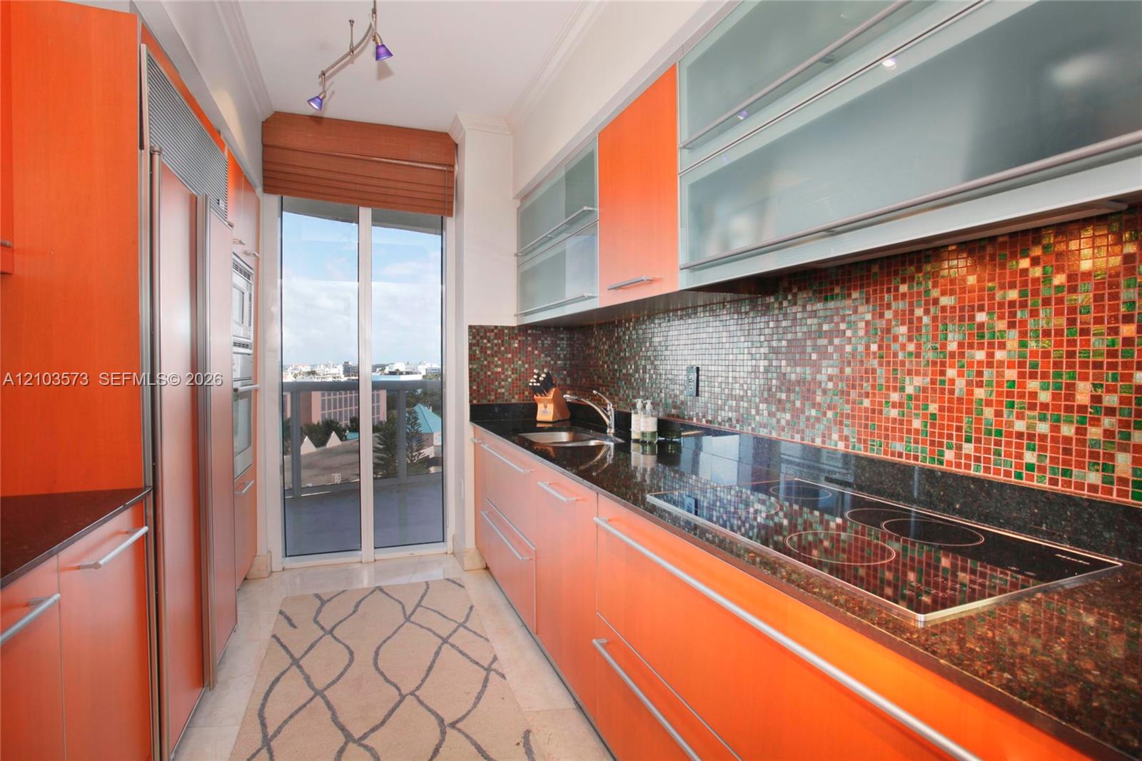 400 Alton Road, Unit 811 Miami Beach, FL 33139 - Photo 8 of 35 Gallery Image 8