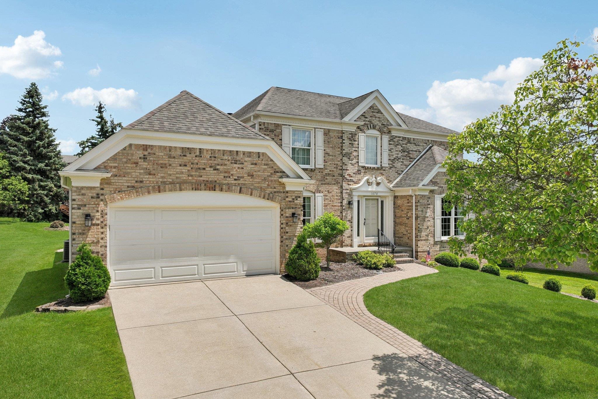 1678 Hillcrest Drive Rochester, MI 48306 - Photo 40 of 50 50213236-3c5730ab-b142-46d9-b6df-934cc1023b18.JPG