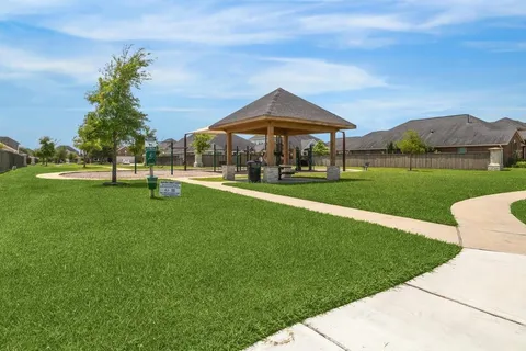 $385,000 | 7610 Timberside Drive, Pearland, TX 77581