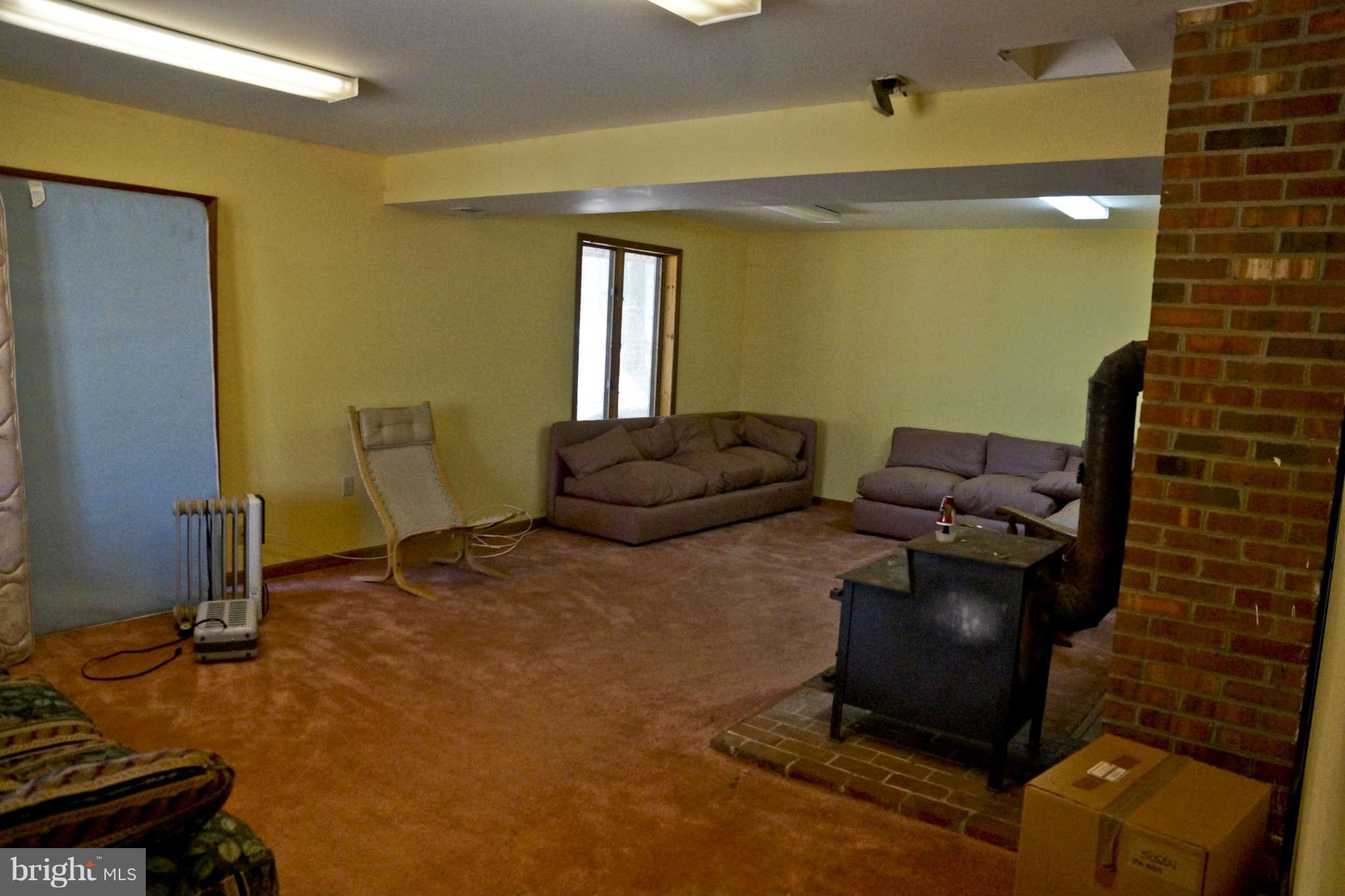 10268 Stillhouse Road Delaplane, VA 20144 - Photo 21 of 30 Family Room