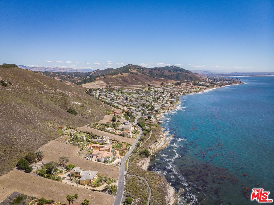 82 Bluff Drive Pismo Beach, CA 93449 - Photo 11 of 38