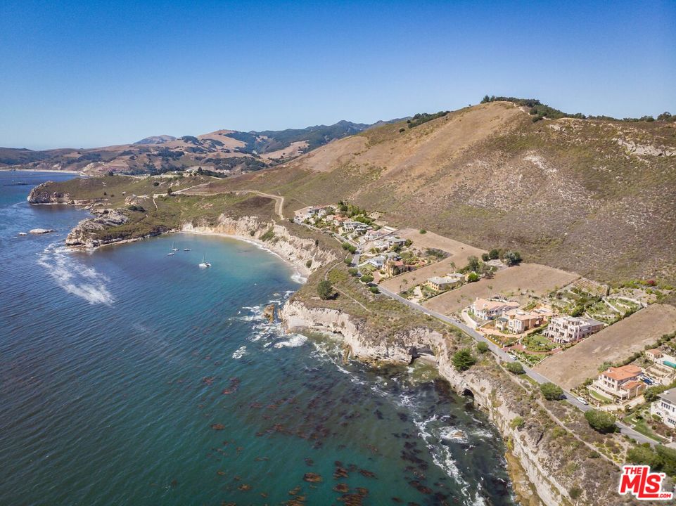 82 Bluff Drive Pismo Beach, CA 93449 - Photo 17 of 38