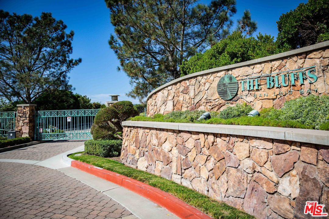 82 Bluff Drive Pismo Beach, CA 93449 - Photo 18 of 38