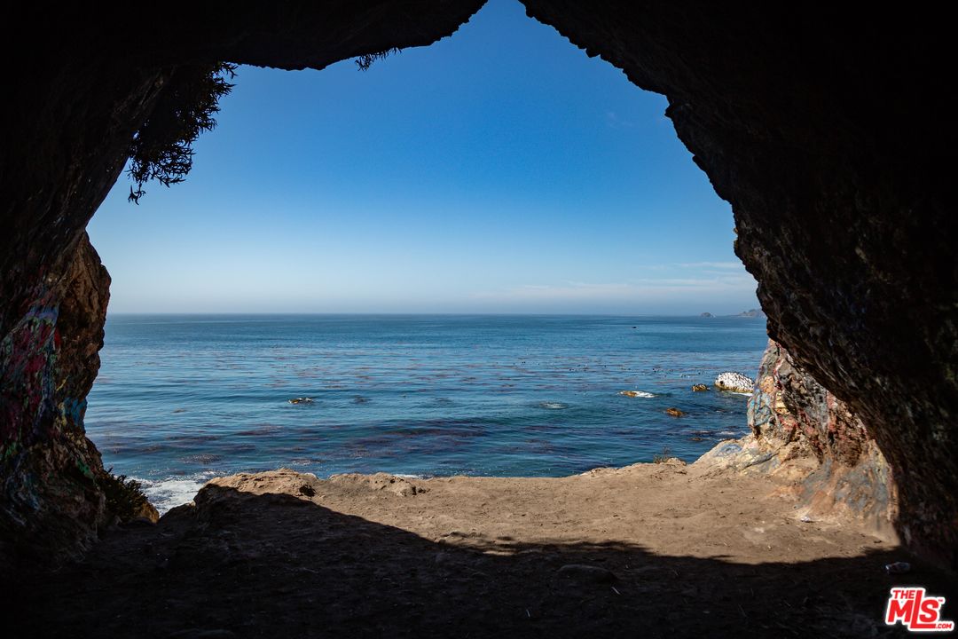 82 Bluff Drive Pismo Beach, CA 93449 - Photo 20 of 38