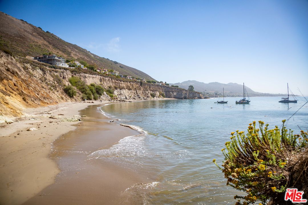 82 Bluff Drive Pismo Beach, CA 93449 - Photo 21 of 38