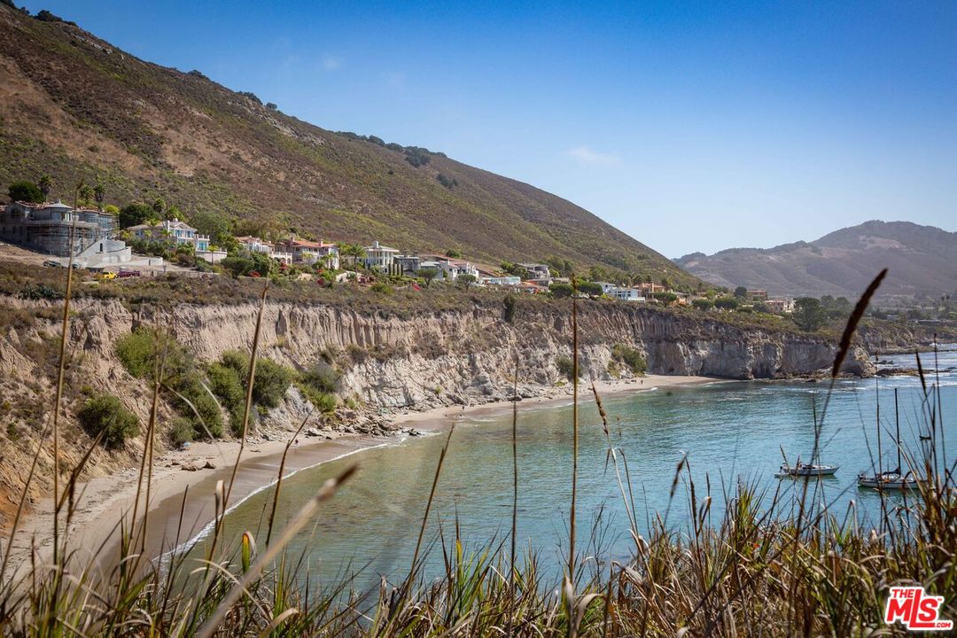 82 Bluff Drive Pismo Beach, CA 93449 - Photo 26 of 38