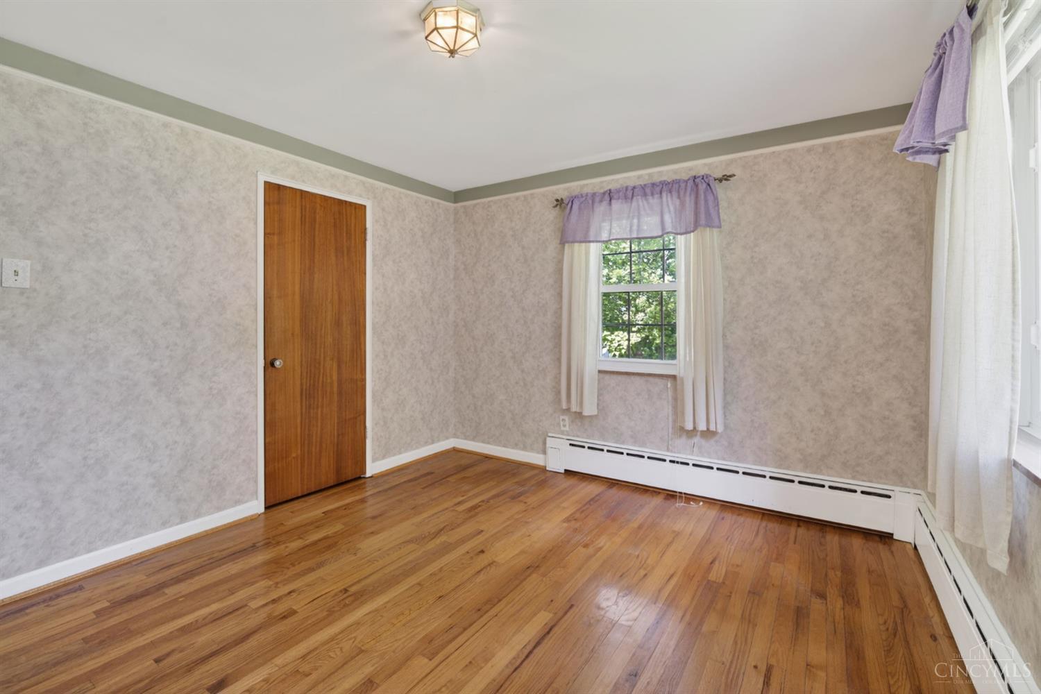 1065 Mc Kelvey Road Cincinnati, OH 45231 - Photo 14 of 38 Bedroom 2 - 1st Floor