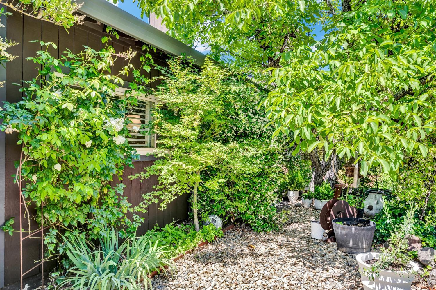 264 Los Alamos Road Santa Rosa, CA 95409 - Photo 15 of 31