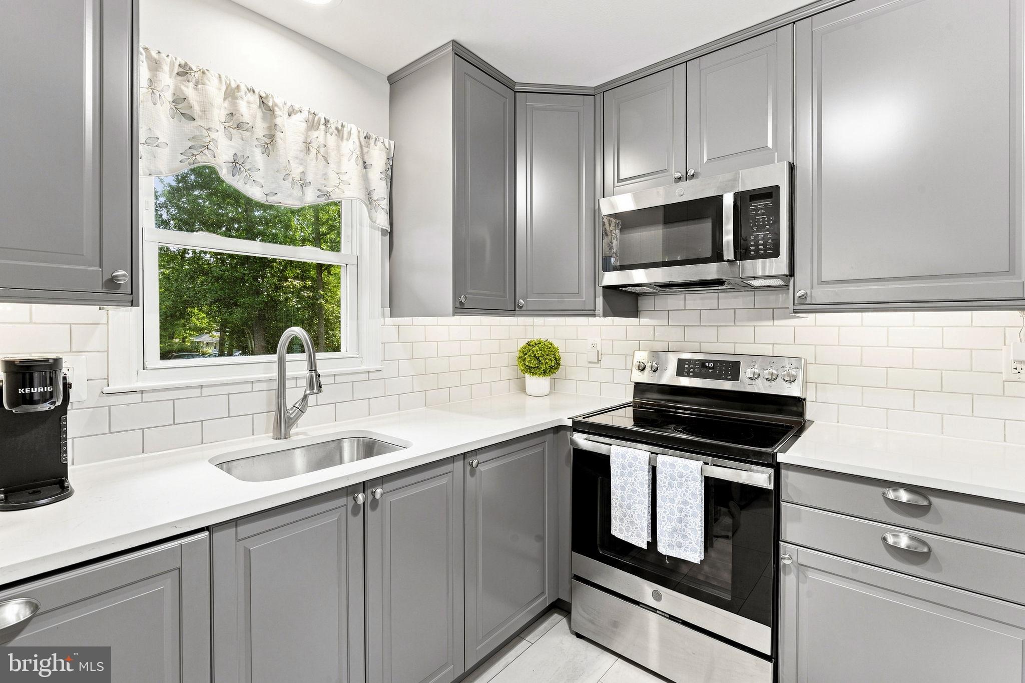 3527 Hooper Road New Windsor, MD 21776 - Photo 7 of 37 Kitchen