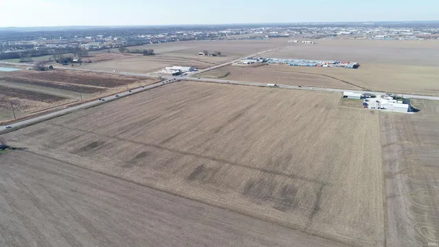 $5,800,000 | 10488 Oak Grove Road, Chandler, IN 47610