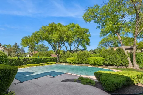 $995,000 | 2445 Vicki Lane, Northbrook, IL 60062