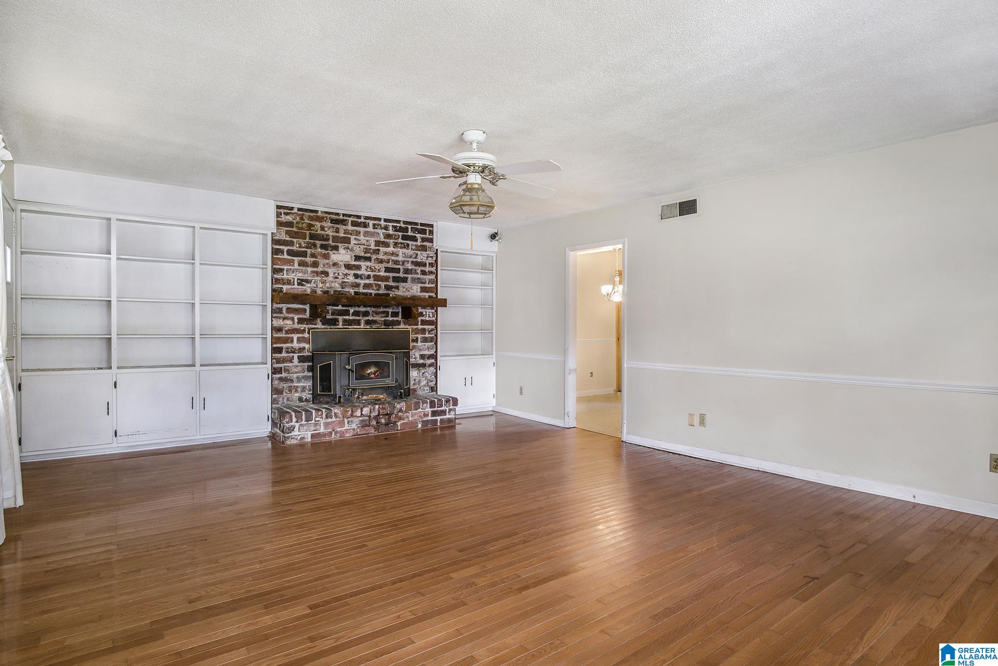322 Main Street Jemison, AL 35085 - Photo 4 of 34