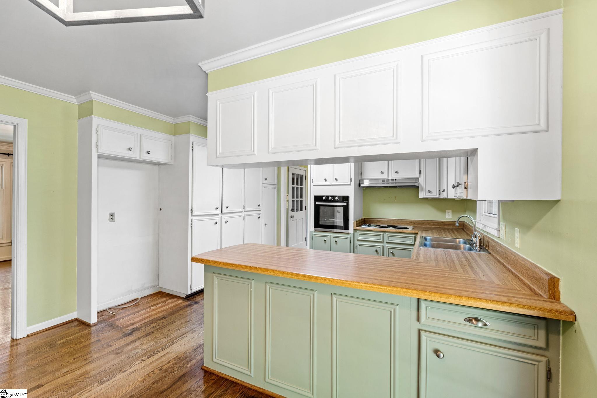 105 Middle Brook Road Greer, SC 29650 - Photo 15 of 35