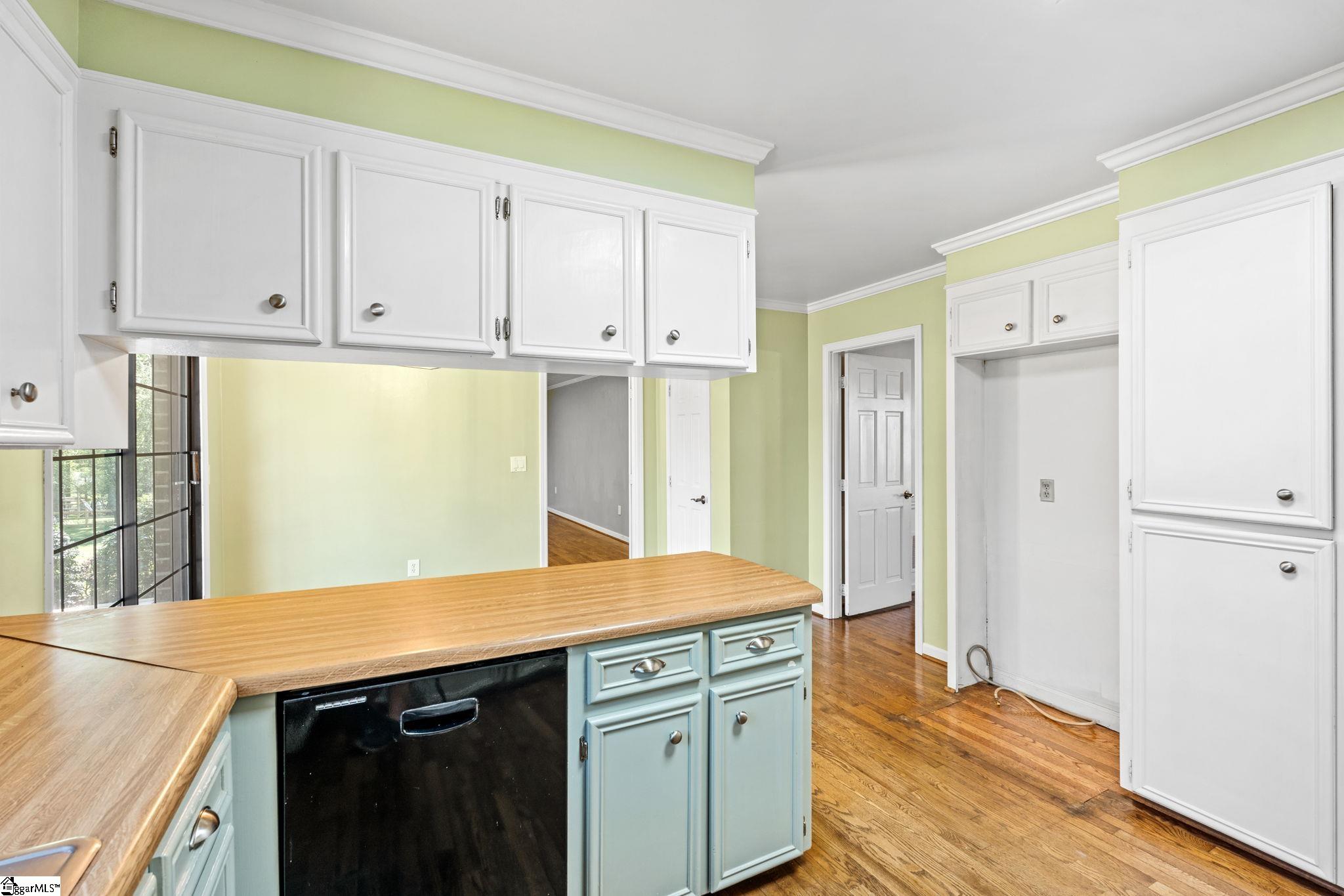 105 Middle Brook Road Greer, SC 29650 - Photo 18 of 35