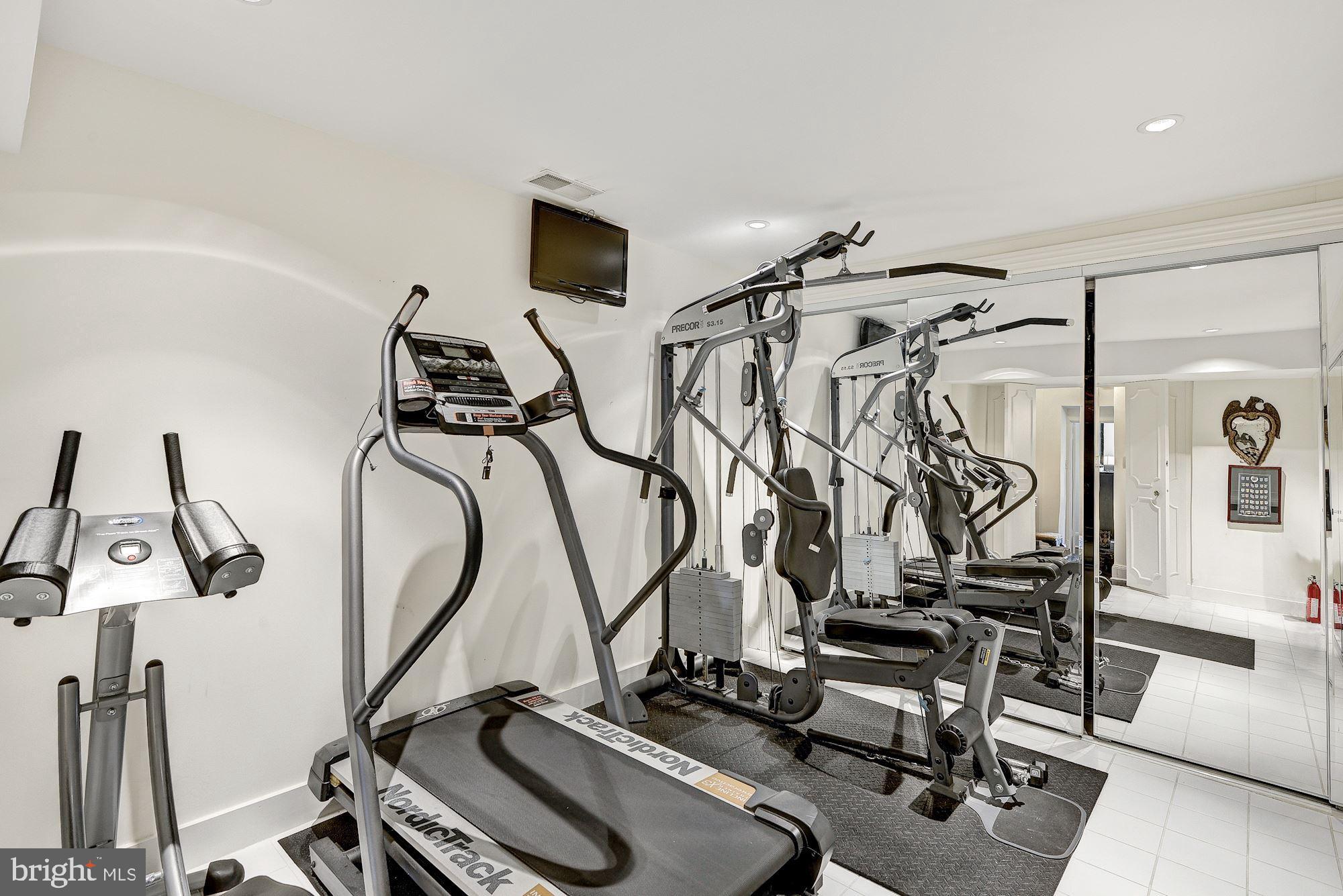 3306 O Street Northwest Washington, DC 20007 - Photo 28 of 40 exercise room