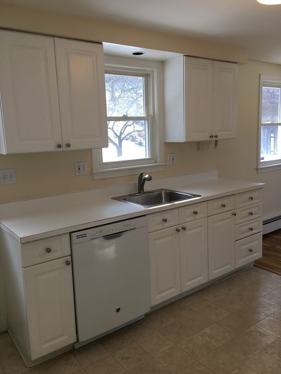 48 Charles Road, Unit 48 Winchester, MA 01890 - Photo 7 of 16