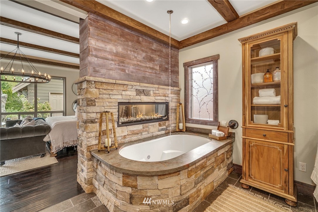 1004 269th Avenue Southeast Sammamish, WA 98075 - Photo 19 of 40