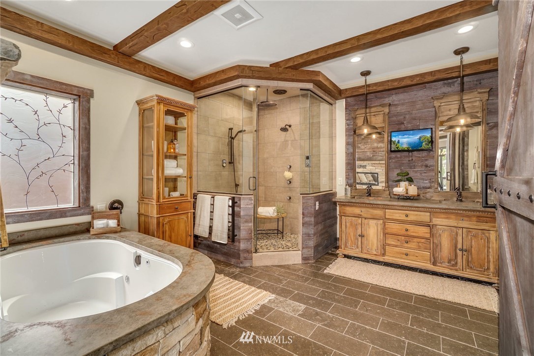 1004 269th Avenue Southeast Sammamish, WA 98075 - Photo 20 of 40