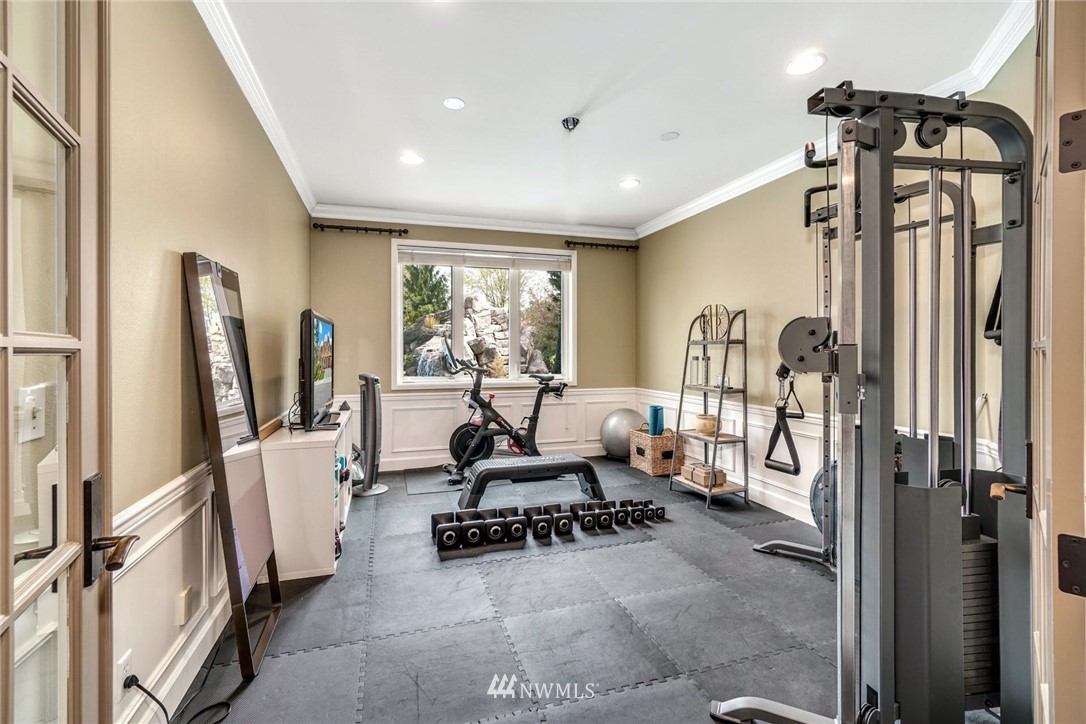 1004 269th Avenue Southeast Sammamish, WA 98075 - Photo 22 of 40