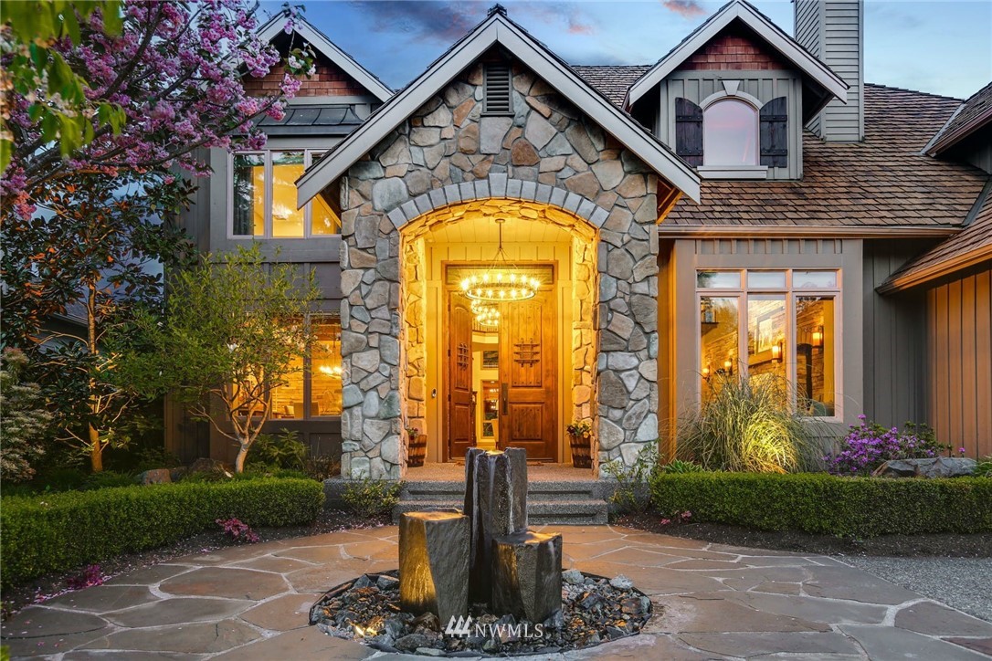 1004 269th Avenue Southeast Sammamish, WA 98075 - Photo 5 of 40