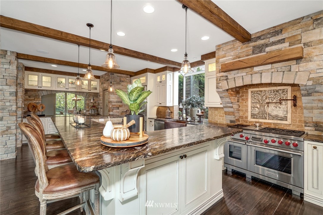 1004 269th Avenue Southeast Sammamish, WA 98075 - Photo 10 of 40