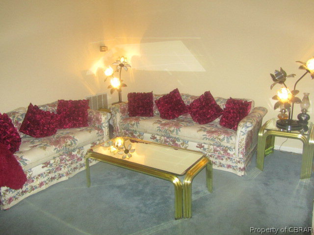 7595 Forbes Road Gloucester, VA 23061 - Photo 7 of 11 Gallery Image 7