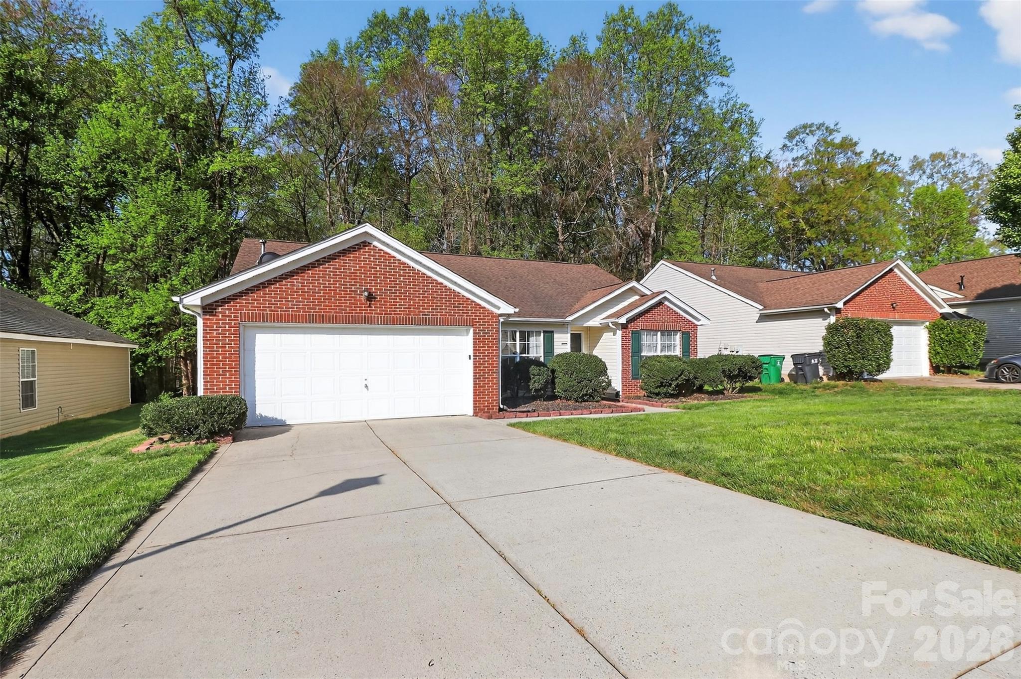 10641 Gold Pan Road Charlotte, NC 28215 - Photo 5 of 37 Gallery Image 5